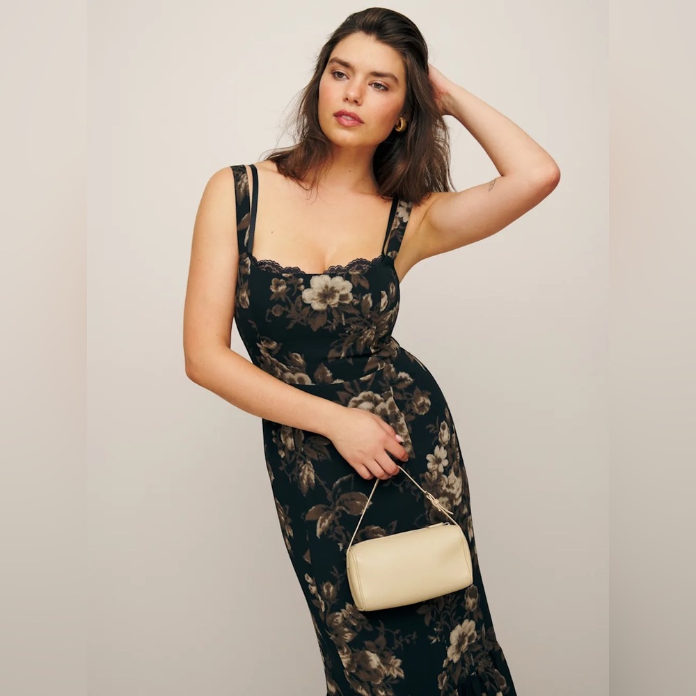 Reformation Irisa Dress - Picture 3 of 16